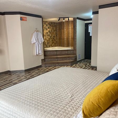 Hostal Guayllabamba كويتو المظهر الخارجي الصورة